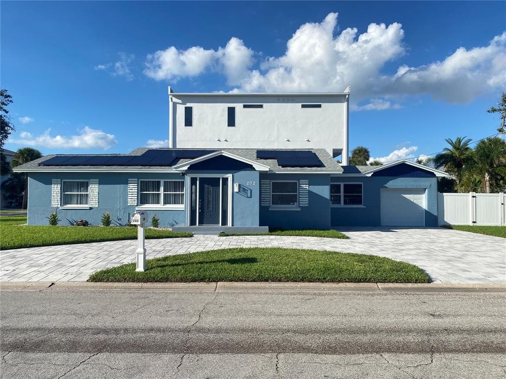 202 18TH AVENUE INDIAN ROCKS BEACH, FL 33785