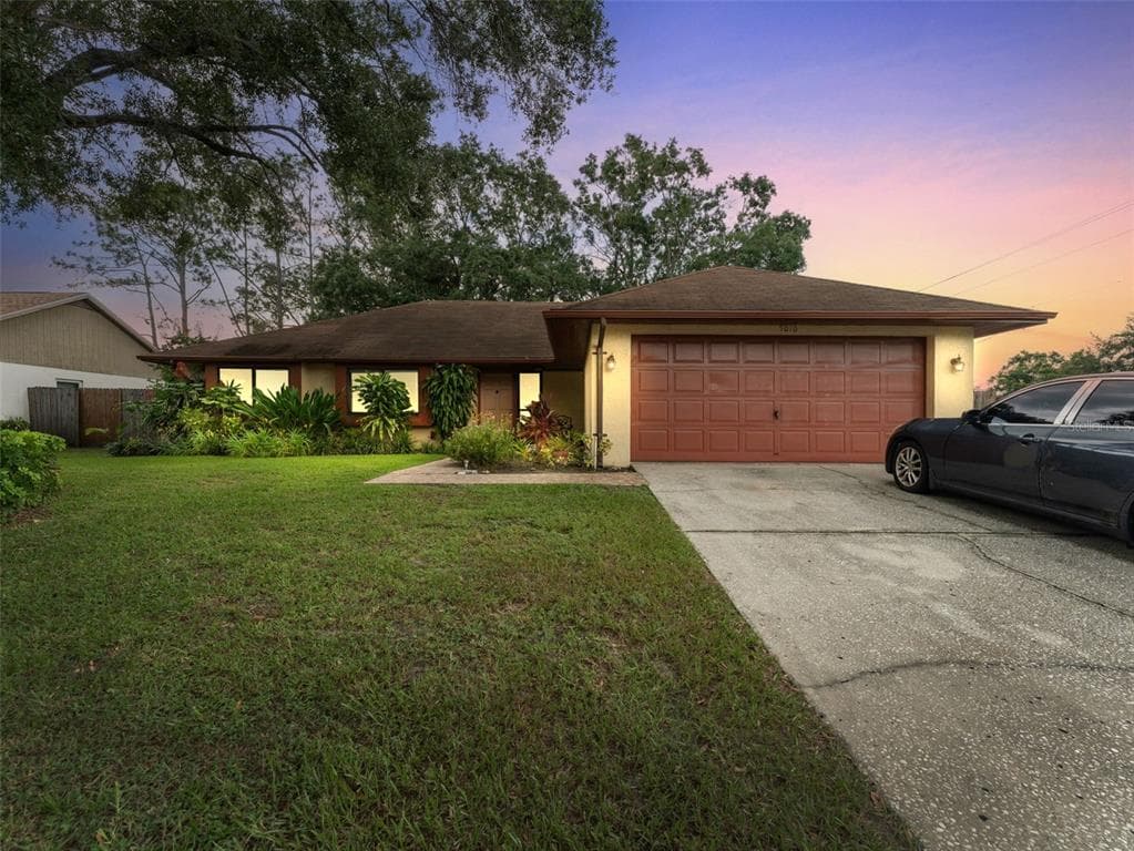 5010 PENNSBURY DRIVE TAMPA, FL 33624