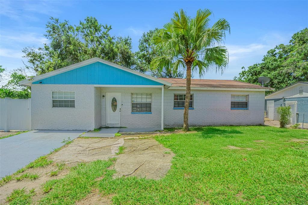7009 SANDHURST DRIVE TAMPA, FL 33619