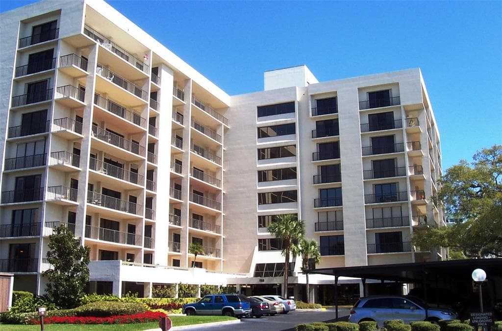 150 BELLEVIEW BOULEVARD UNIT 507 BELLEAIR, FL 33756