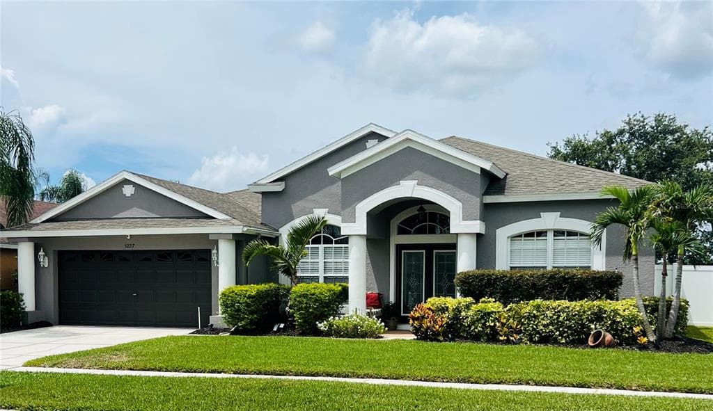 5227 SPECTACULAR BID DRIVE WESLEY CHAPEL, FL 33544