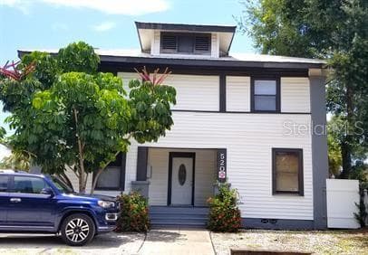 520 15TH STREET N UNIT 4 ST PETERSBURG, FL 33705