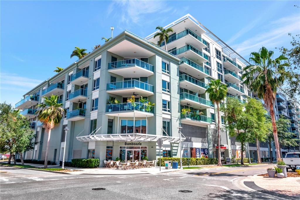 111 N 12TH STREET UNIT 1427 TAMPA, FL 33602