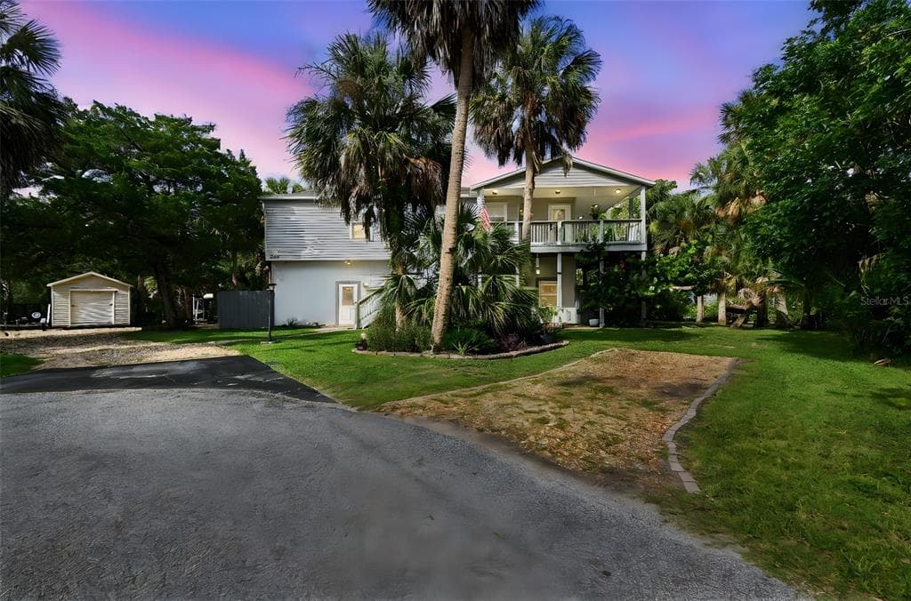 8178 RIVER POINT DRIVE WEEKI WACHEE, FL 34607