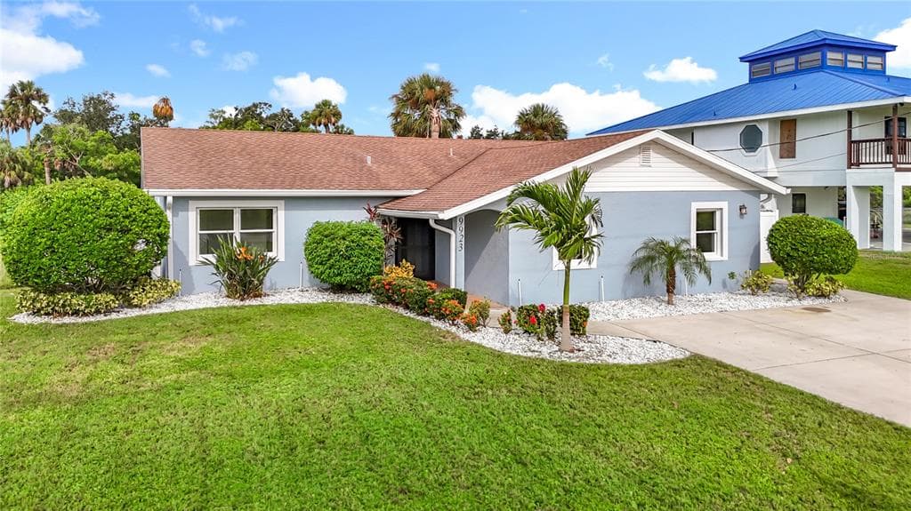 9923 BAY DRIVE GIBSONTON, FL 33534
