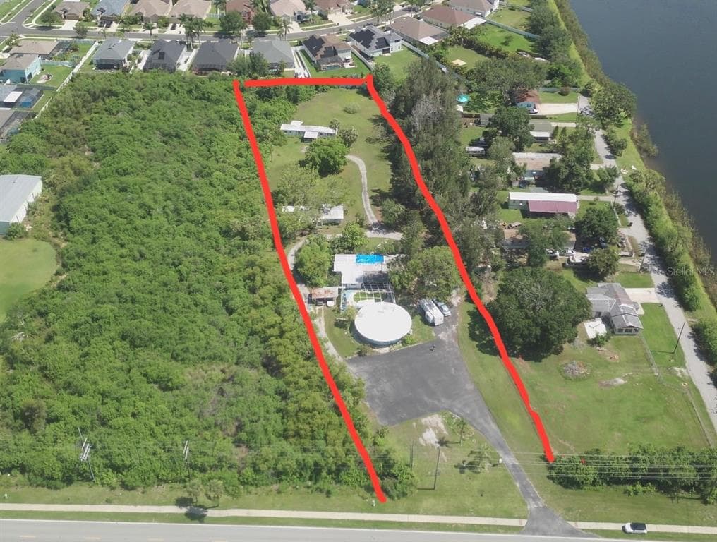 1603 W SHELL POINT ROAD RUSKIN, FL 33570