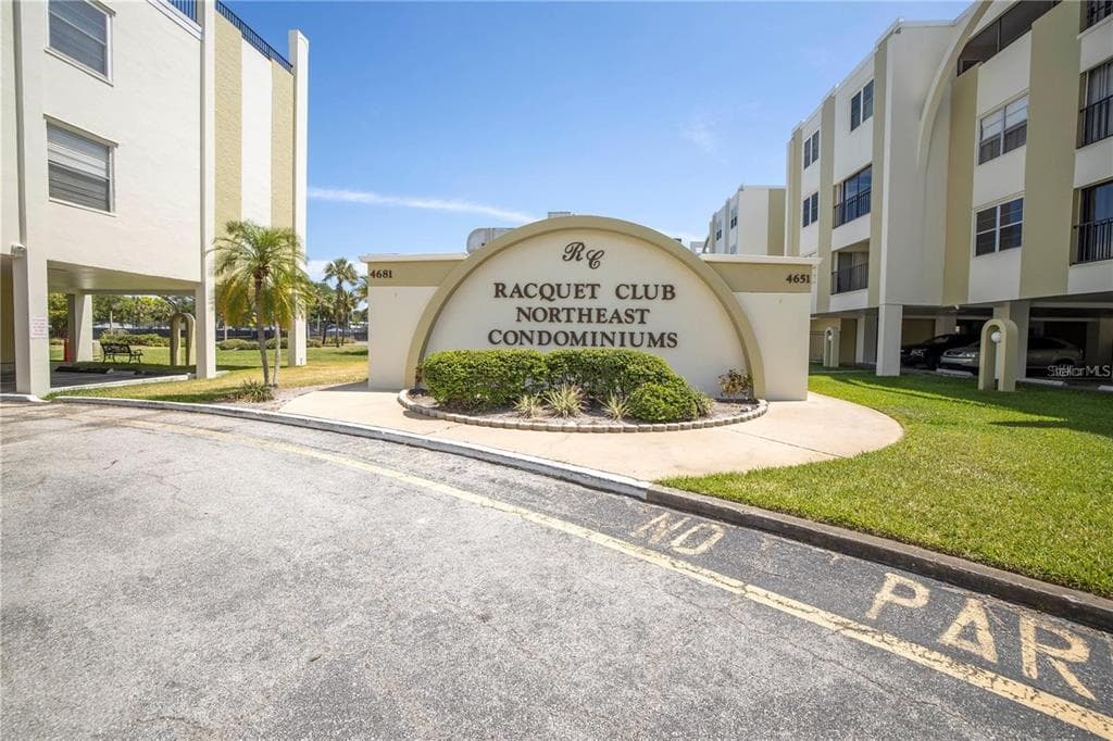 4651 1ST STREET NE UNIT 309 ST PETERSBURG, FL 33703