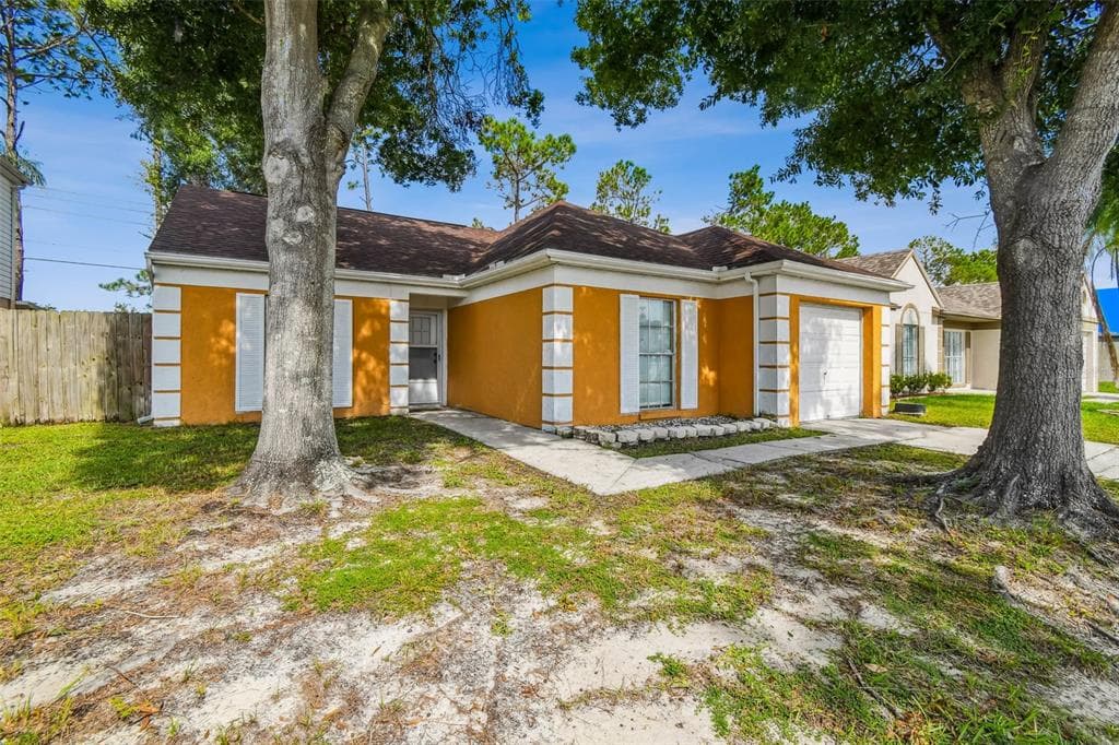 10930 BRIGHTSIDE DRIVE TAMPA, FL 33624