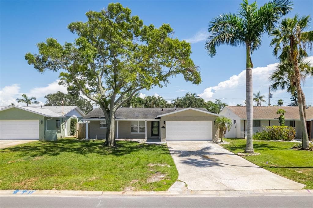2026 BAYOU GRANDE BOULEVARD NE ST PETERSBURG, FL 33703