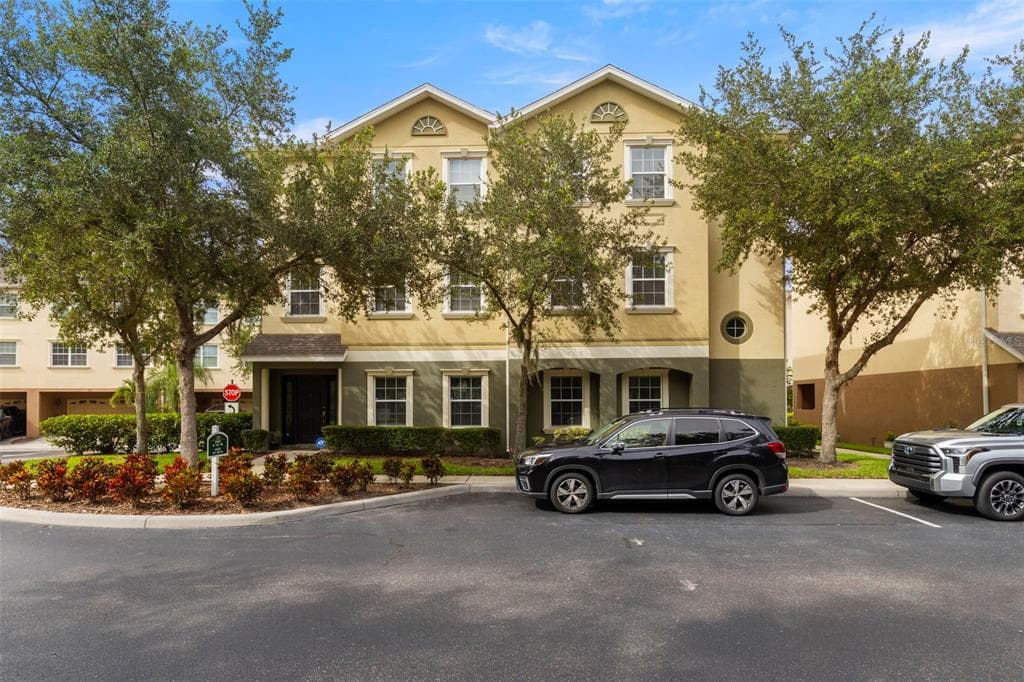 10144 ARBOR RUN DRIVE UNIT 143 TAMPA, FL 33647