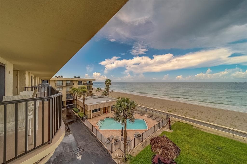 3500 GULF BOULEVARD UNIT 409 BELLEAIR BEACH, FL 33786