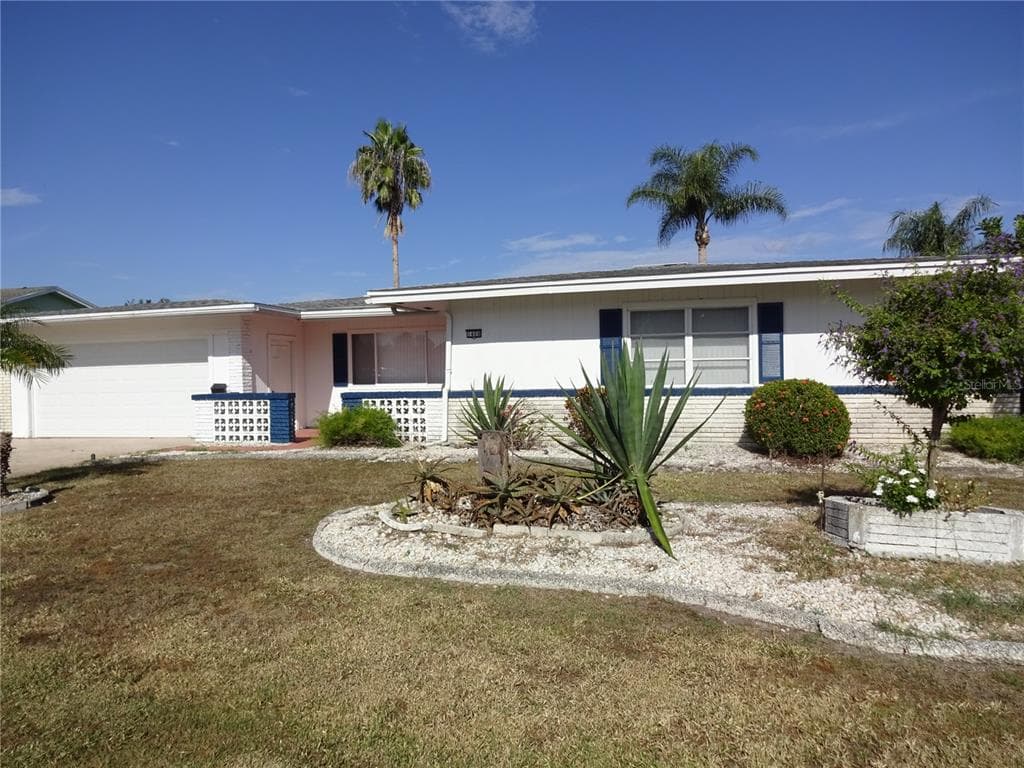 1408 NASHUA CIRCLE SUN CITY CENTER, FL 33573