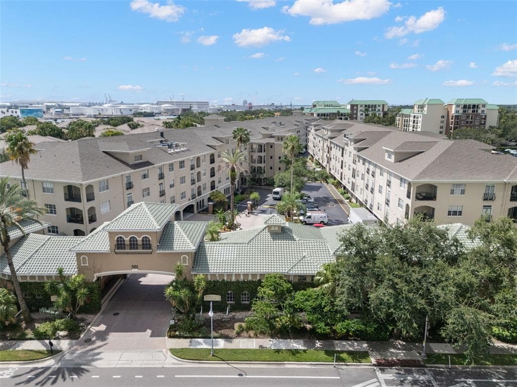 501 KNIGHTS RUN AVENUE UNIT 2314 TAMPA, FL 33602