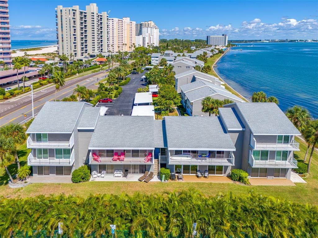 1351 GULF BOULEVARD UNIT 118 CLEARWATER BEACH, FL 33767