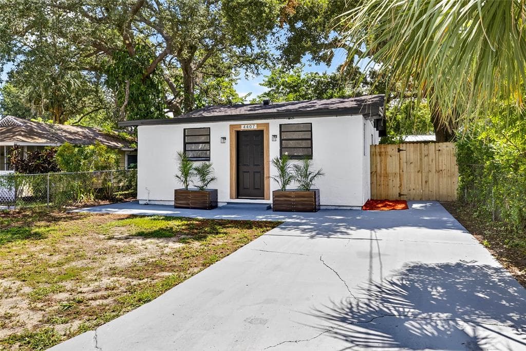 4407 N 41ST STREET TAMPA, FL 33610