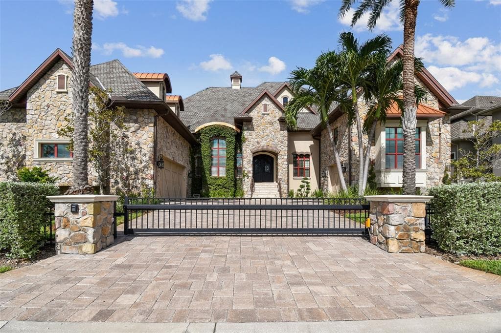 5405 LEILANI DRIVE