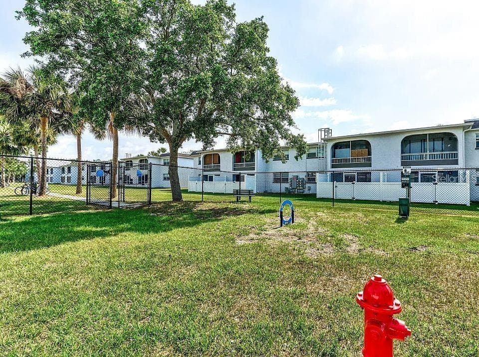 9831 AQUARIUS DRIVE UNIT 4 PORT RICHEY, FL 34668