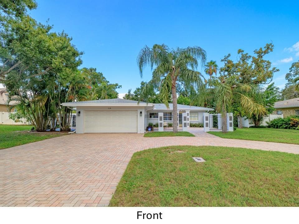 118 LIVE OAK LANE