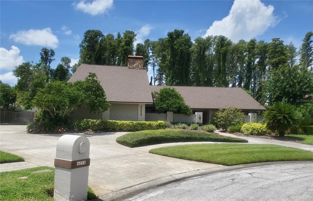 4218 CARROLLWOOD VILLAGE DRIVE TAMPA, FL 33618