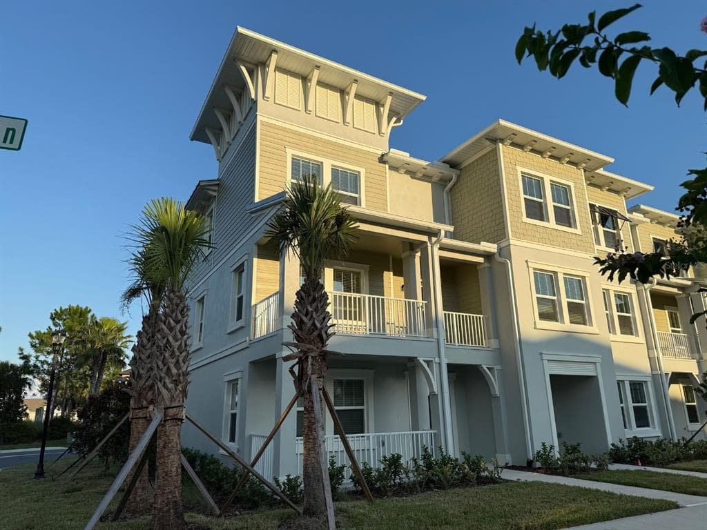 3513 SILENT GARDENS COVE WESLEY CHAPEL, FL 33543
