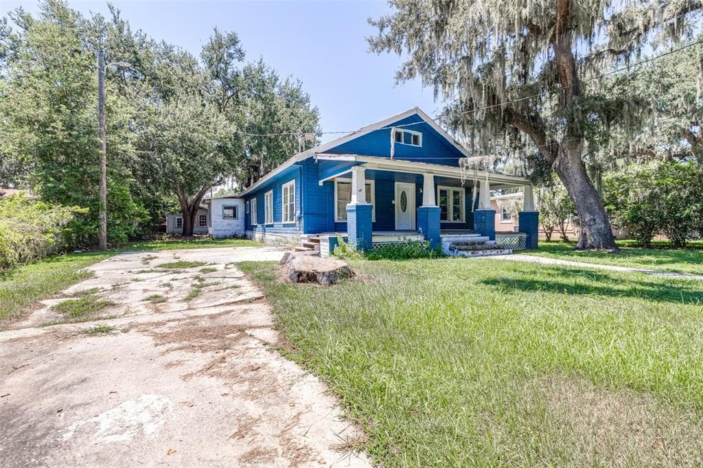 126 S LANIER AVENUE