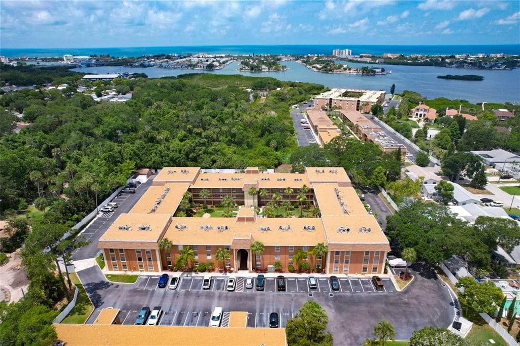 12760 INDIAN ROCKS ROAD UNIT 573 LARGO, FL 33774