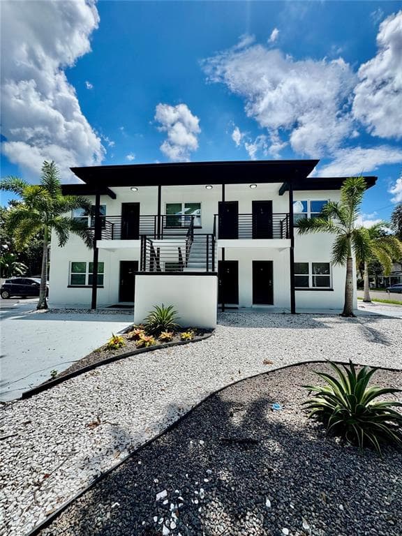 1921 DR MARTIN LUTHER KING JR STREET N ST PETERSBURG, FL 33704