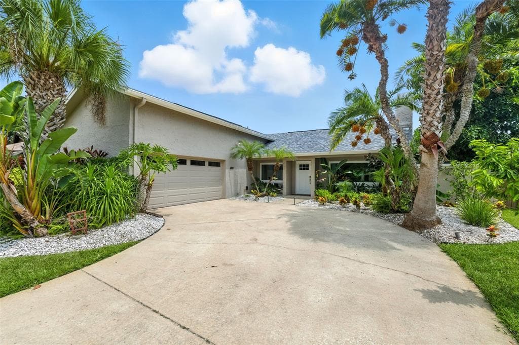 6109 SCHOONER WAY