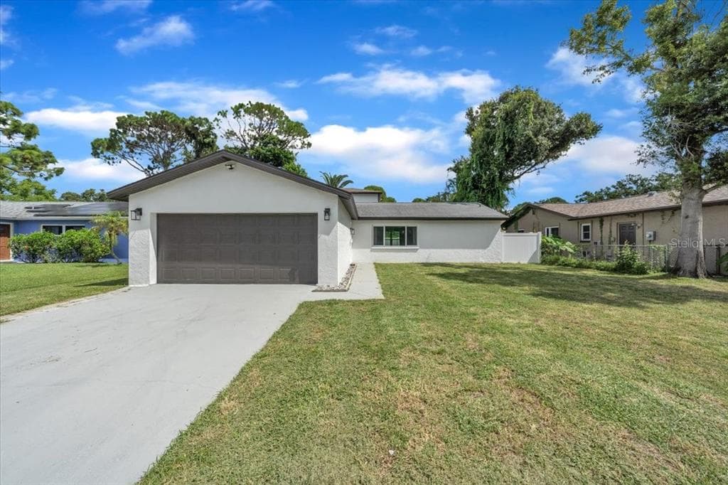 5945 64TH TERRACE NORTH PINELLAS PARK, FL 33781