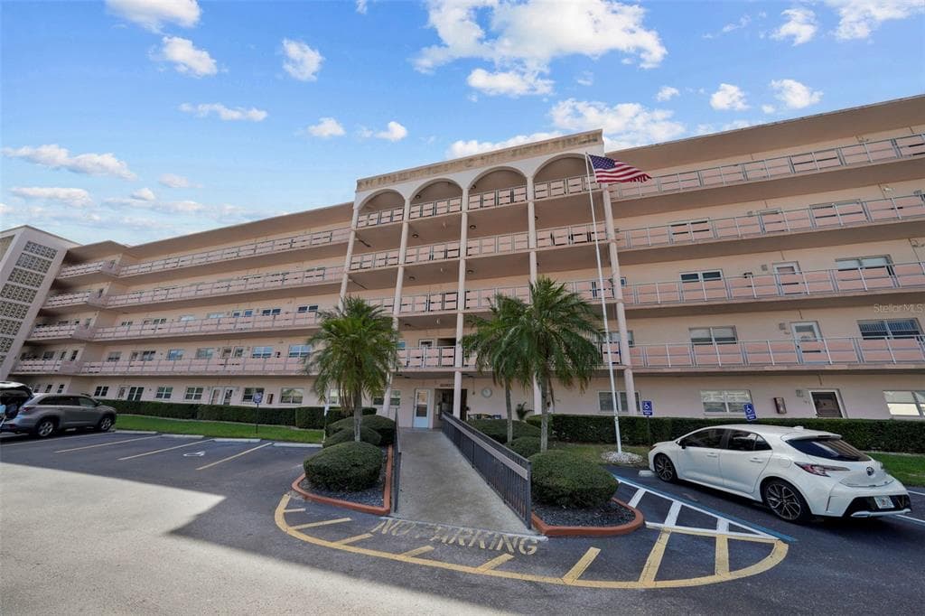 5623 80TH STREET N UNIT 506