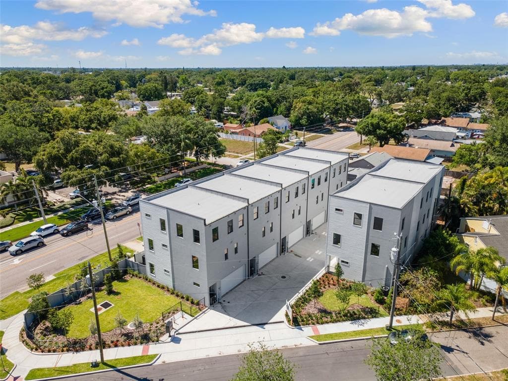 2209 16TH STREET N ST PETERSBURG, FL 33704