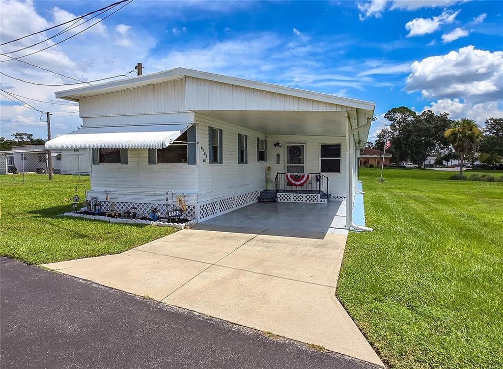 6132 HARRIET STREET ZEPHYRHILLS, FL 33542