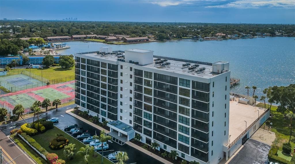 7100 SUNSHINE SKYWAY LANE S UNIT 608 ST PETERSBURG, FL 33711