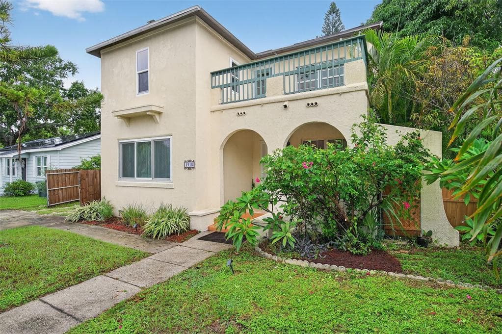 1518 17TH AVENUE W BRADENTON, FL 34205