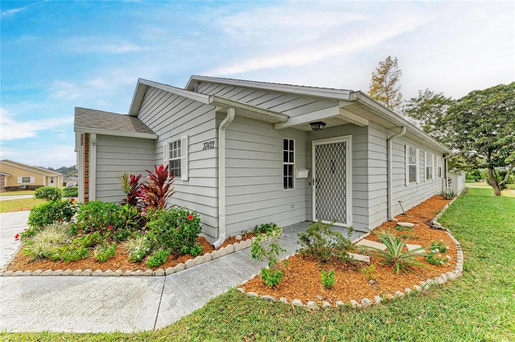 37422 TEABERRY LOOP