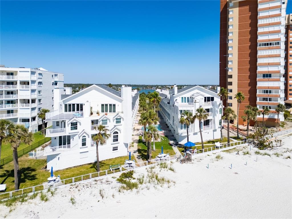 17960 GULF BOULEVARD UNIT 103 REDINGTON SHORES, FL 33708