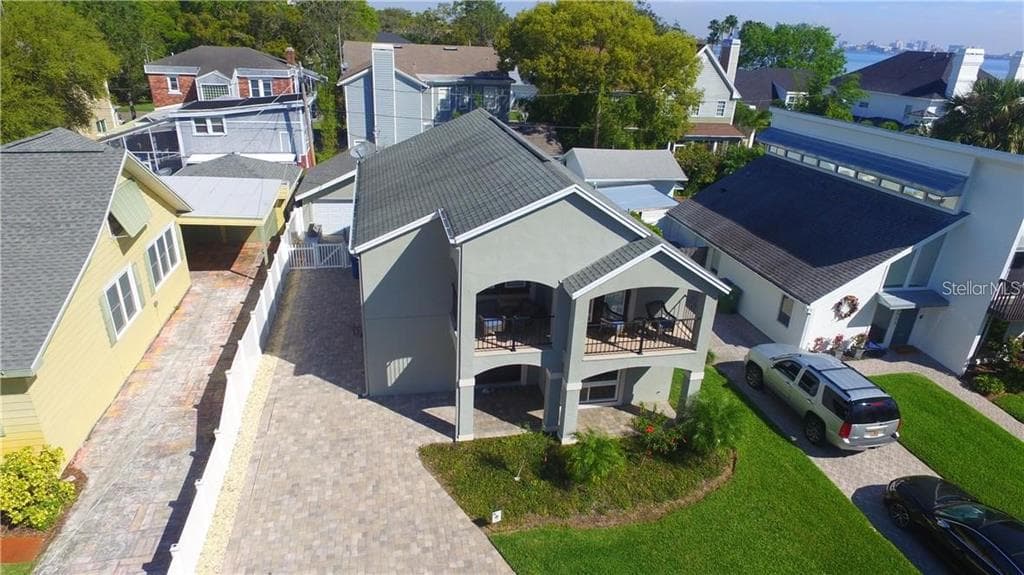2905 W BAY COURT AVENUE TAMPA, FL 33611