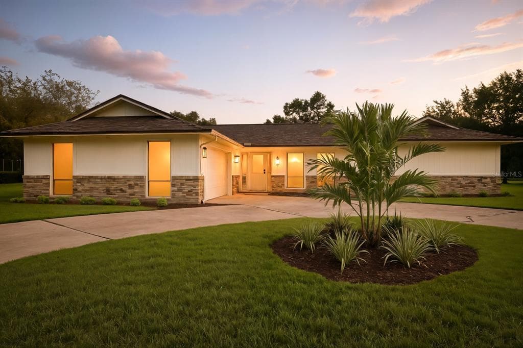 455 HICKORYNUT AVENUE OLDSMAR, FL 34677