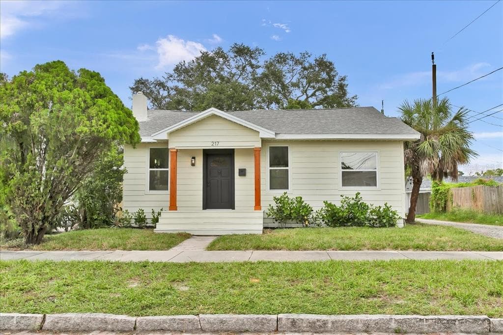 217 38TH STREET N ST PETERSBURG, FL 33713