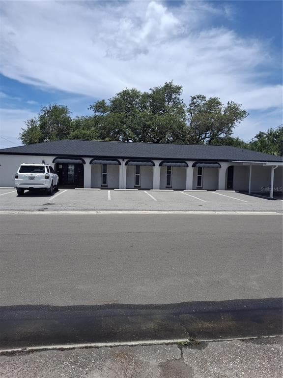 1446 COURT STREET CLEARWATER, FL 33756