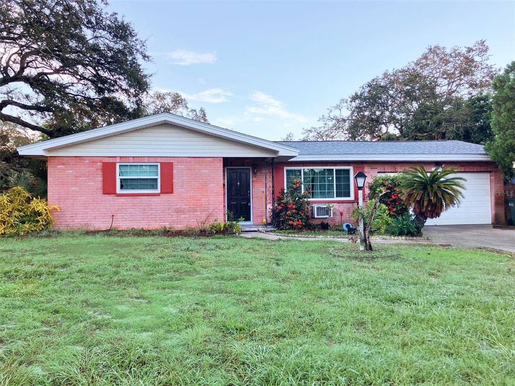 1221 12TH COURT SW LARGO, FL 33770