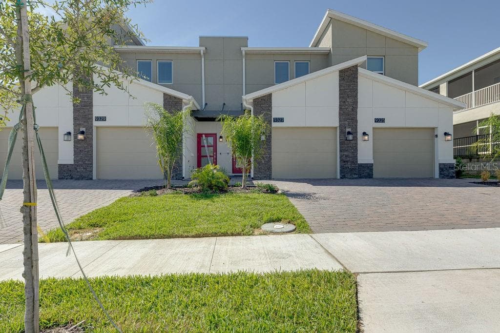 9327 SOMMERSET HILLS DRIVE UNIT 9327 DAVENPORT, FL 33896