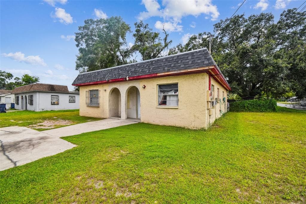 9318 N 11TH STREET TAMPA, FL 33612