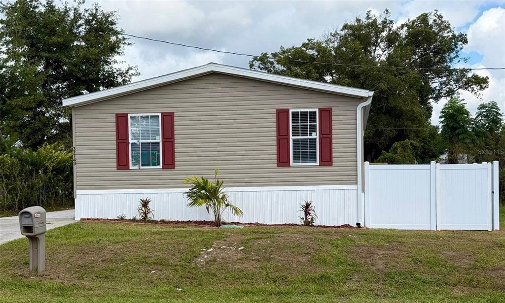 37743 GEIGER ROAD ZEPHYRHILLS, FL 33542