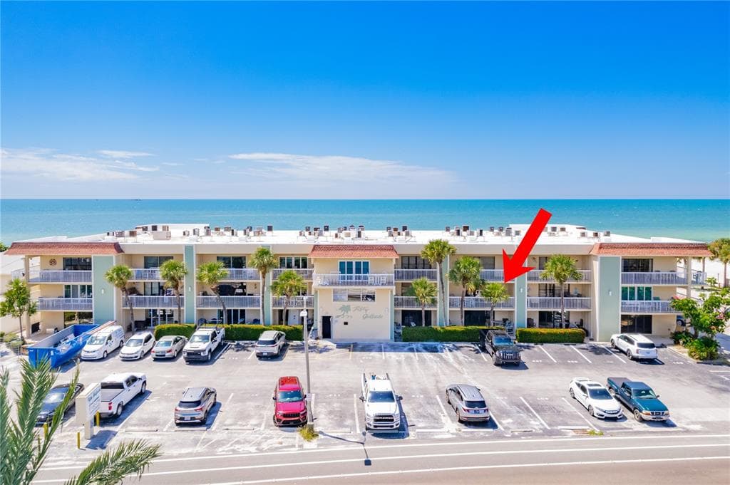 50 GULF BOULEVARD UNIT 207 INDIAN ROCKS BEACH, FL 33785