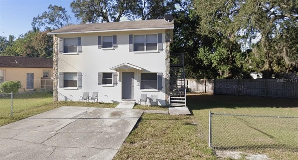 9502 BANYAN AVENUE UNIT A TAMPA, FL 33612