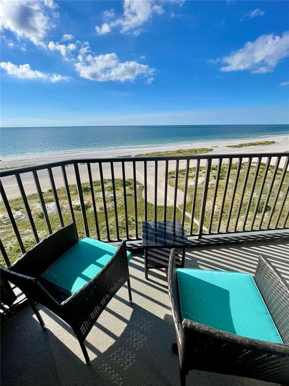 1290 GULF BOULEVARD UNIT 1003 CLEARWATER BEACH, FL 33767