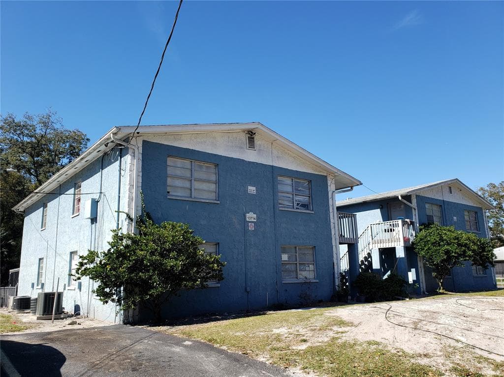 13716 N 20TH STREET UNIT B TAMPA, FL 33613