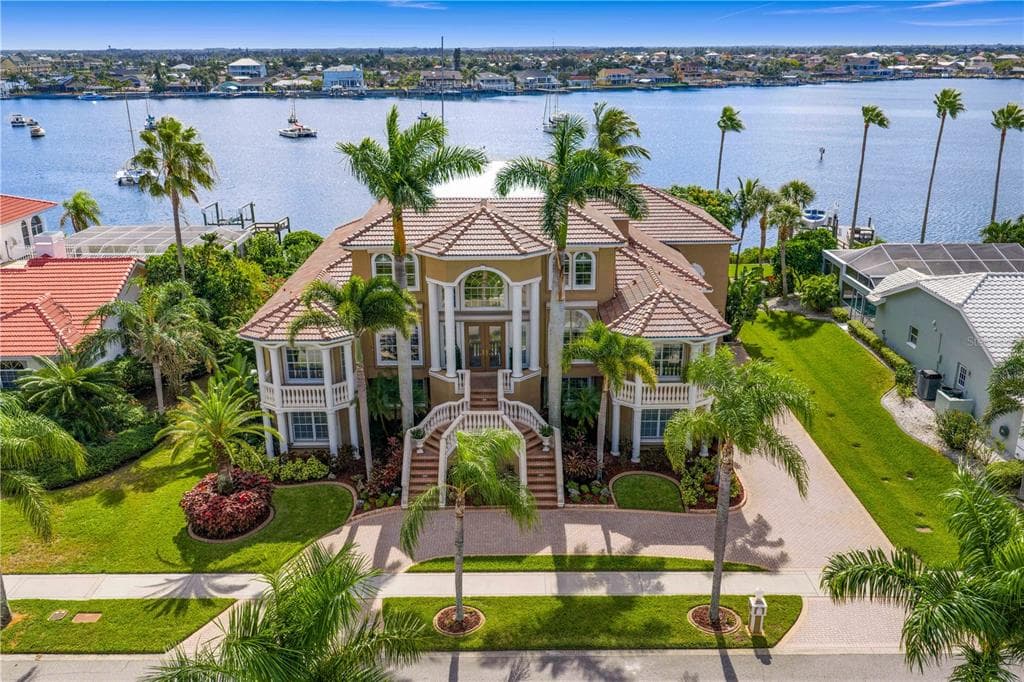 6429 RUBIA CIRCLE