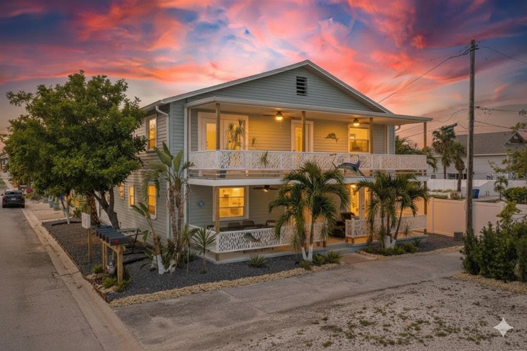 134 86 TERRACE UNIT 4 TREASURE ISLAND, FL 33706